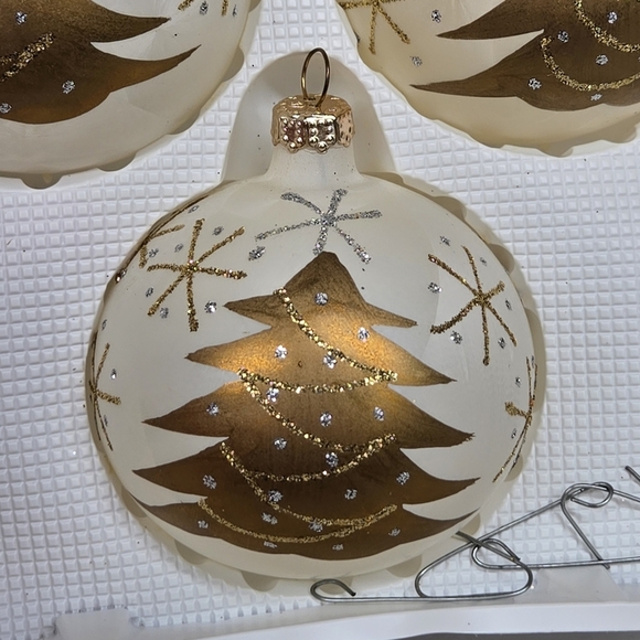 Vintage Rauch for Target Ivory Frosted Gold Tree Glass Ornament Set‎ of 4 Stars - Picture 6 of 16